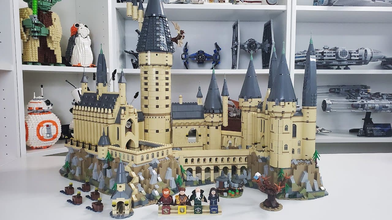 LEGO Hogwarts Castle 71043 Reviewed & Placed