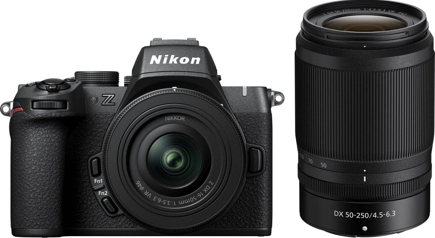 Nikon Z50 II + DX 16-50mm F3.5-6.3 + 50-250mm F4.5-6.3 VR