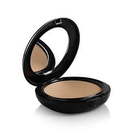 Maria Åkerberg Compact Foundation