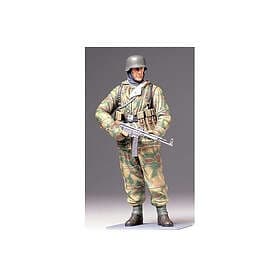 Tamiya 1:16 GERMAN INFANTRYMAN WWII