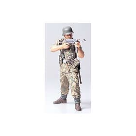 Tamiya 1:16 GERMAN ELITE INFANTRYMAN