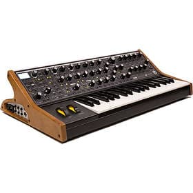 Moog Subsequent 37