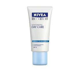 Nivea Moisturizing Day Care SPF15 50ml