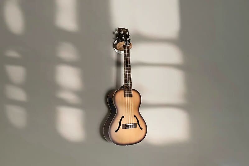 Hanger Openhagen HangWithMe Ukulele (Ek)