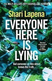 Everyone Here Is Lying Engelska Paperback