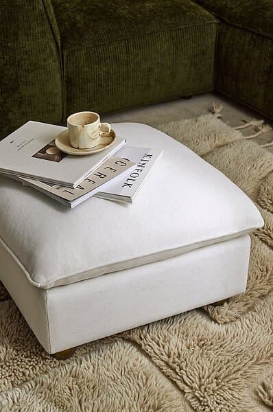 Ellos Puff fotpall Ritz 61x61 cm Cremevit/guld Polyester Lin