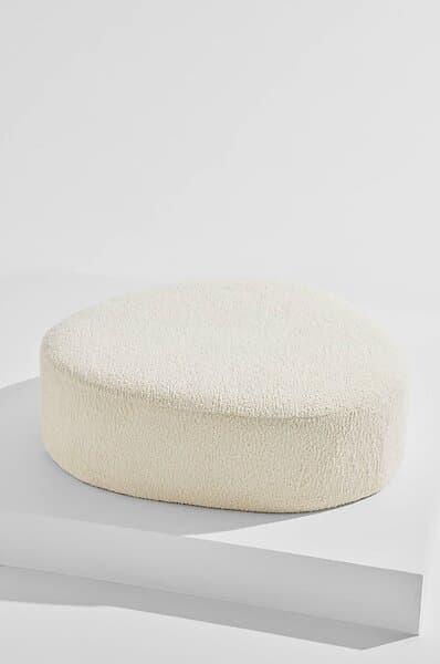 Pastill Noelle puff i teddy ø 95 cm Naturvit Polyestervadd