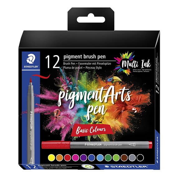 Staedtler Pigment Arts Pen Multi Ink Basic Colours, 12 pennor i basfärger