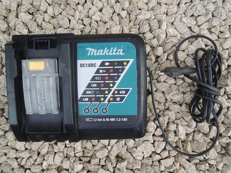 Makita Laddare DC18RD; 14,4-18 V