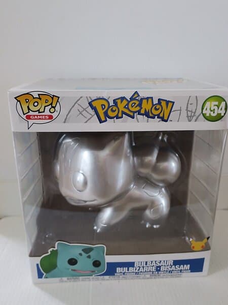 Funko Pop! Pokemon Metallic Bulbasaur 10 Inches