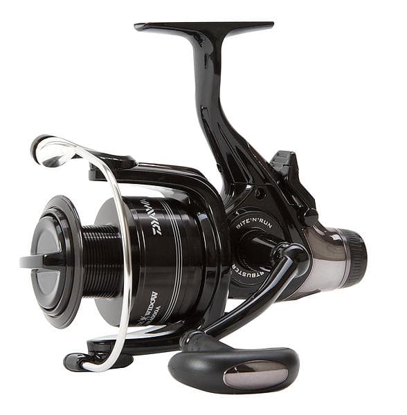 Daiwa Black Widow A 5000 Baitrunner