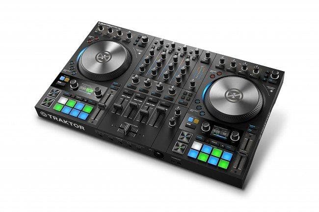 Native Instruments Traktor Kontrol S4 MKIII