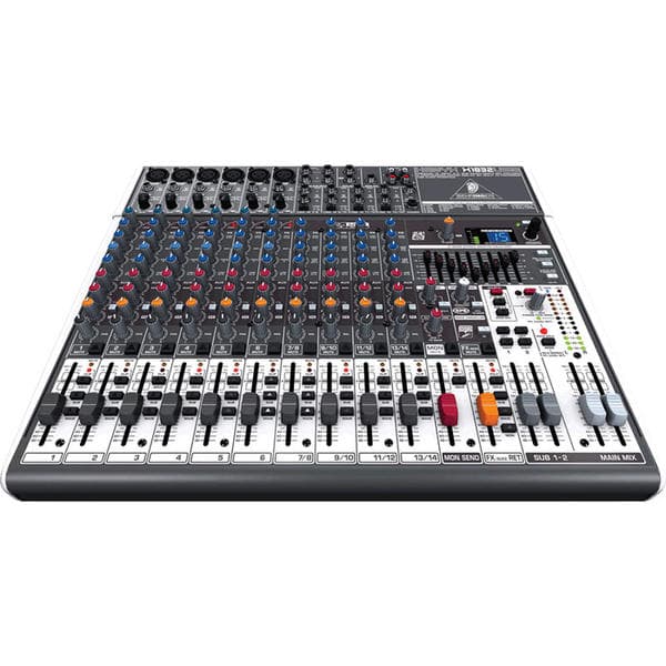 Behringer Xenyx X1832USB