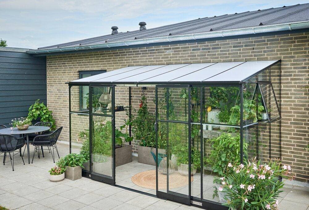 Halls Greenhouses Qube 612 7.1m² Aluminium Säkerhetsglas