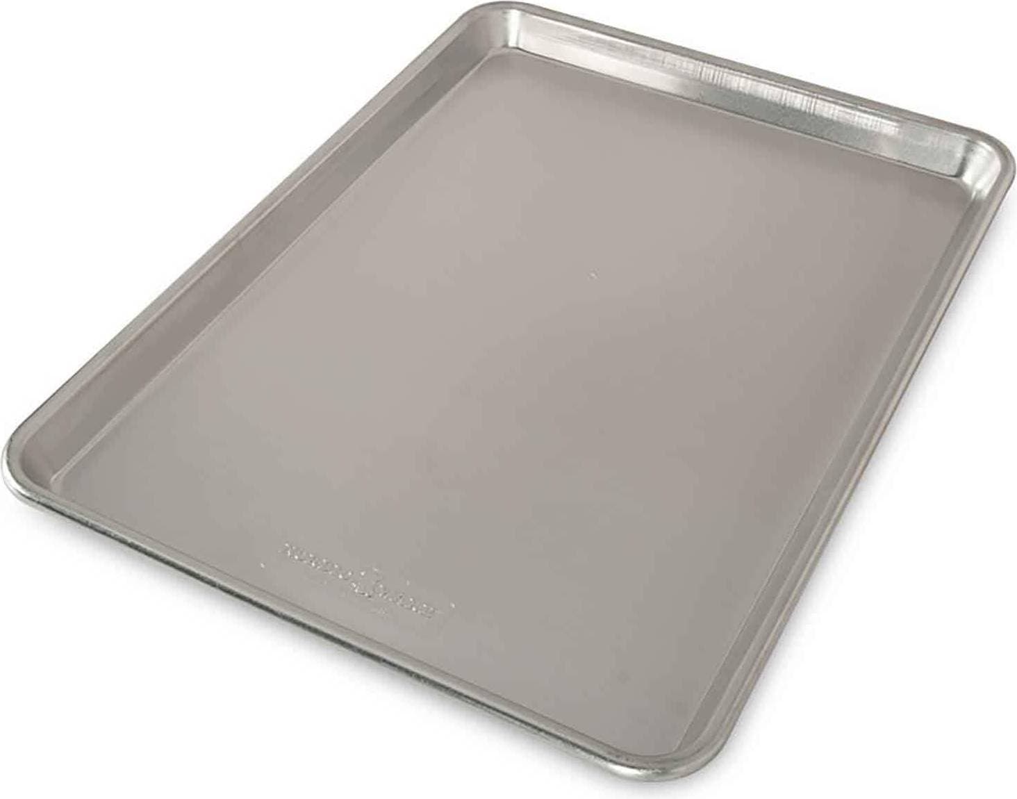 Nordic Ware Half Sheet Bakplåt 45.4x33.2 cm