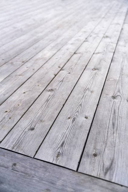 Raw TRALL KÄRNFURU 4,2M 28X120mm