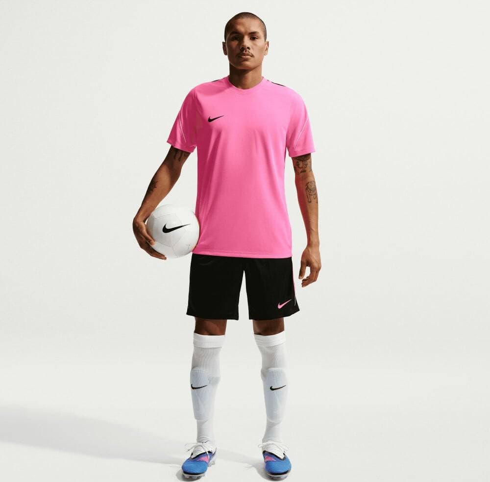 Nike Dri-FIT Strike Short-Sleeve Football Top - Pink